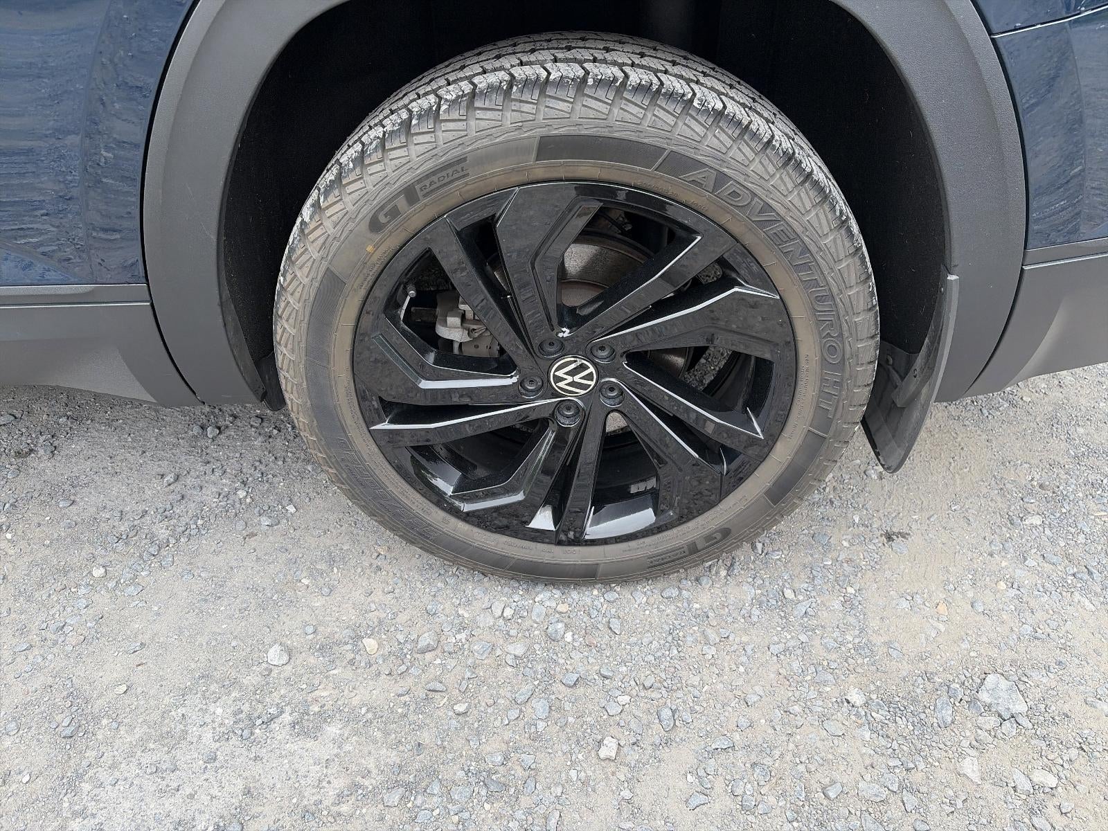 2023 Volkswagen Atlas 2.0T SE w/Technology 4MOTION
