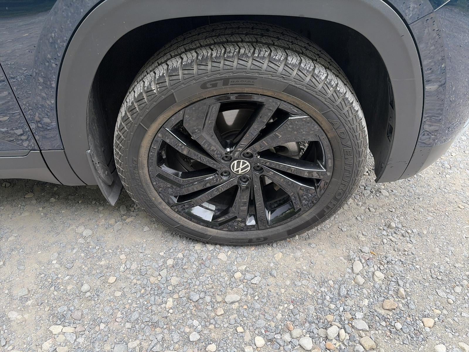 2023 Volkswagen Atlas 2.0T SE w/Technology 4MOTION