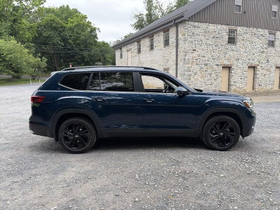 2023 Volkswagen Atlas 2.0T SE w/Technology 4MOTION