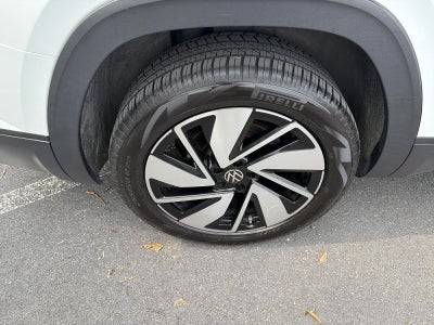 2024 Volkswagen Atlas 2.0T SE w/Technology 4MOTION