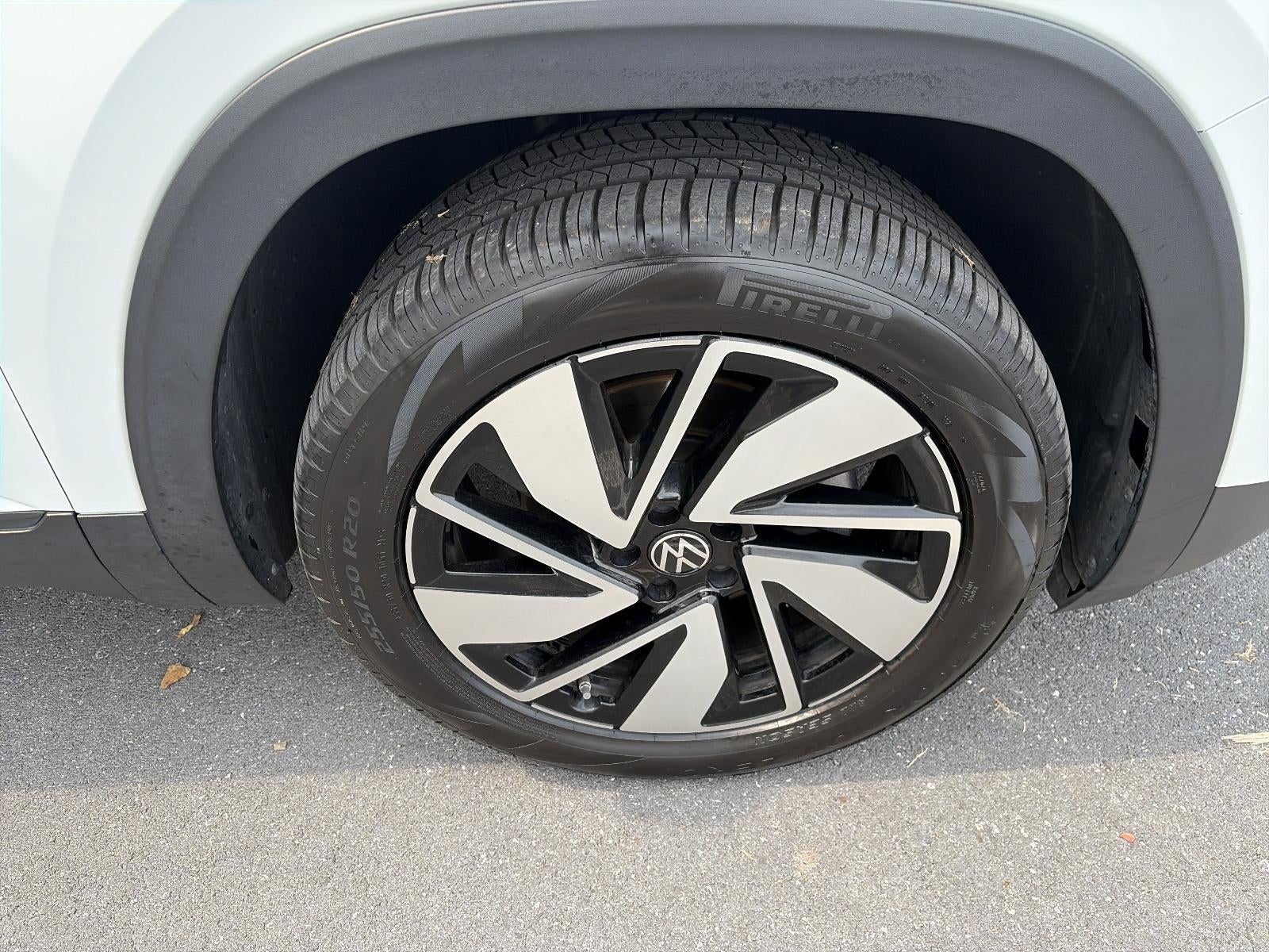 2024 Volkswagen Atlas 2.0T SE w/Technology 4MOTION