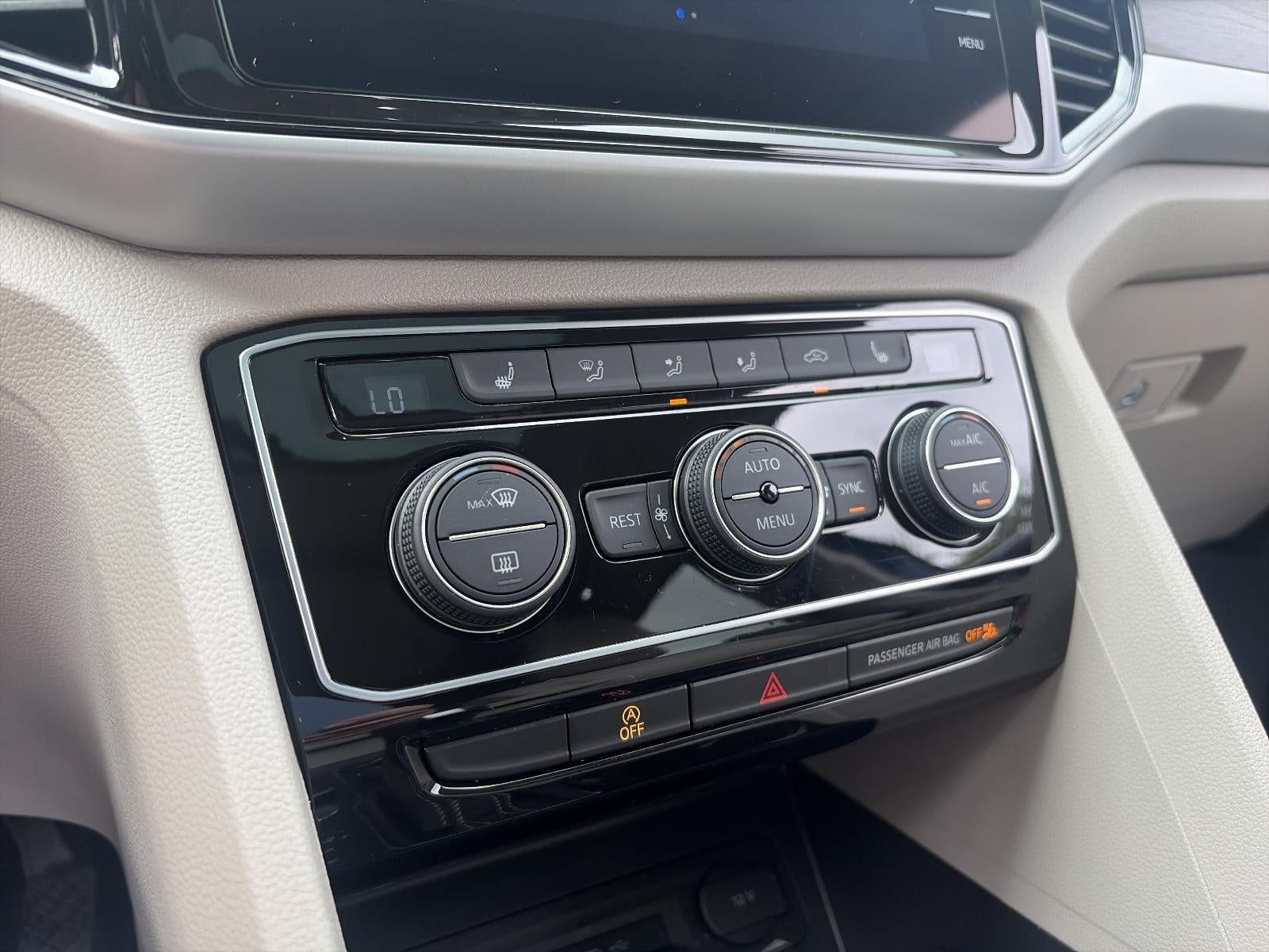 2023 Volkswagen Atlas 2.0T SE w/Technology 4MOTION