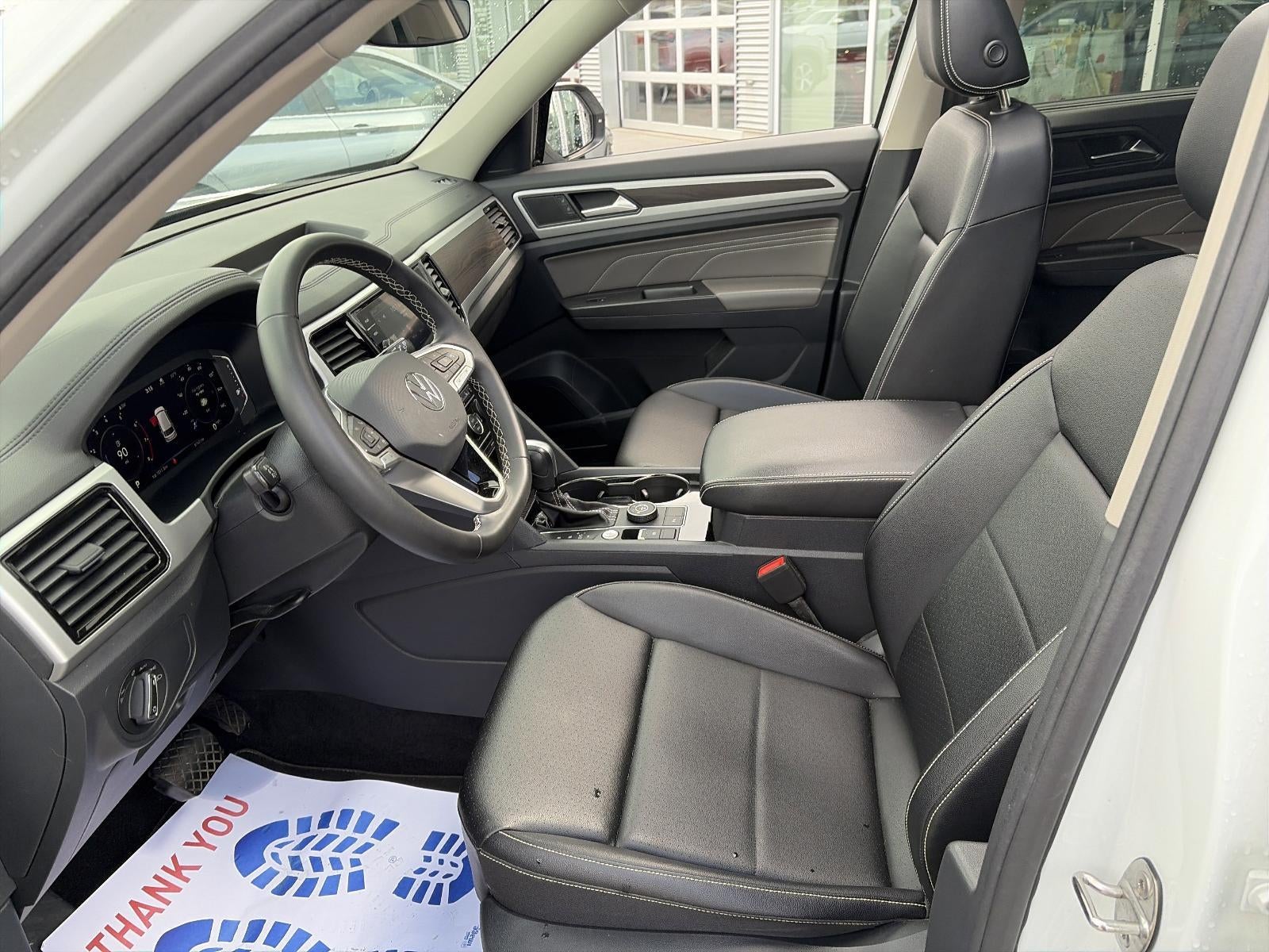 2023 Volkswagen Atlas 2.0T SE w/Technology 4MOTION