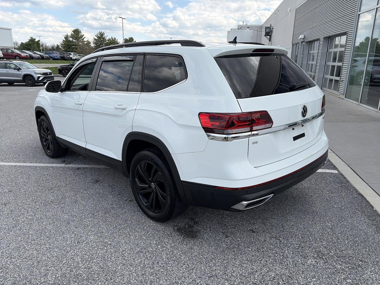 2023 Volkswagen Atlas 2.0T SE w/Technology 4MOTION