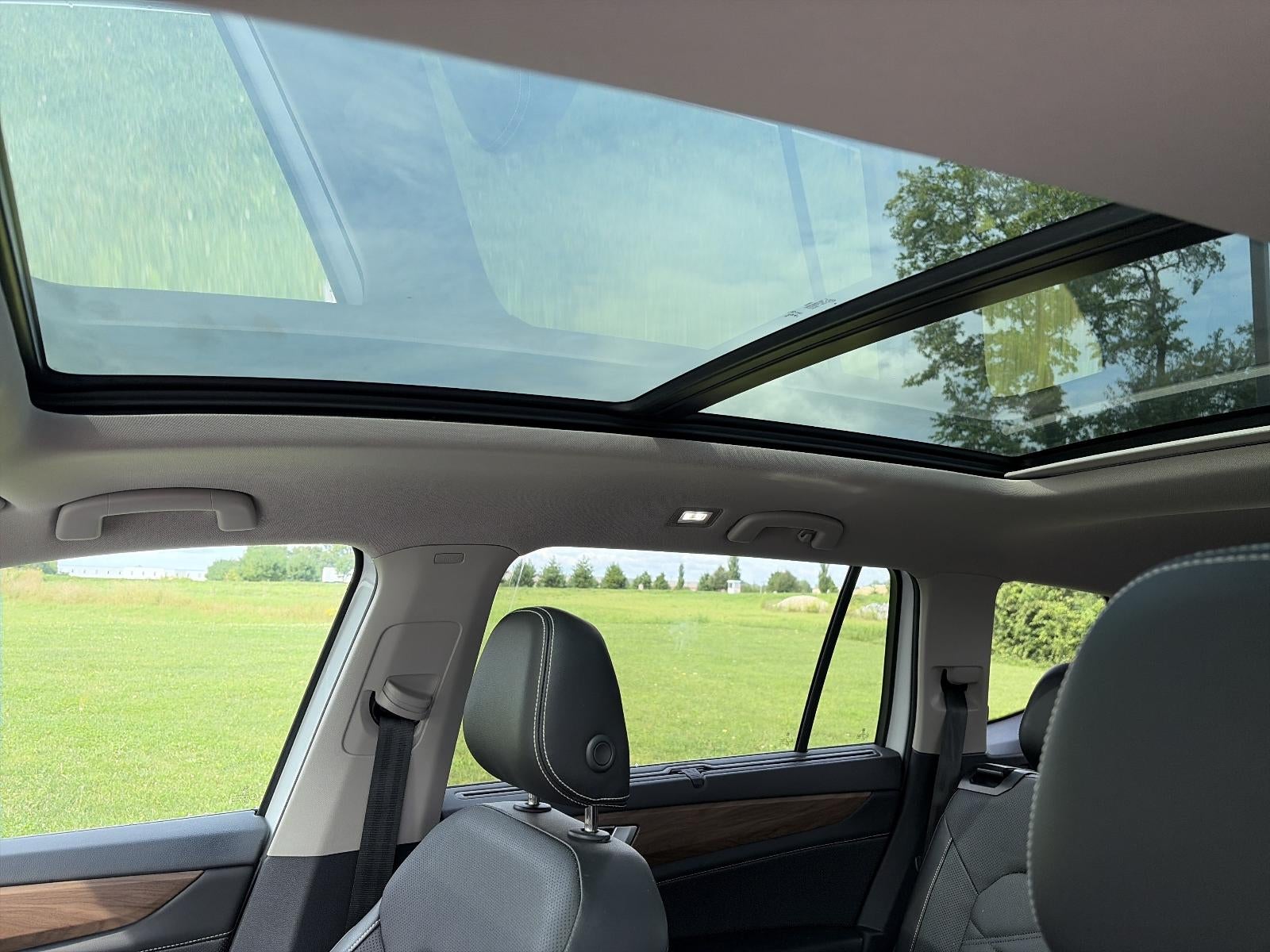 2024 Volkswagen Atlas 2.0T SE w/Technology 4MOTION