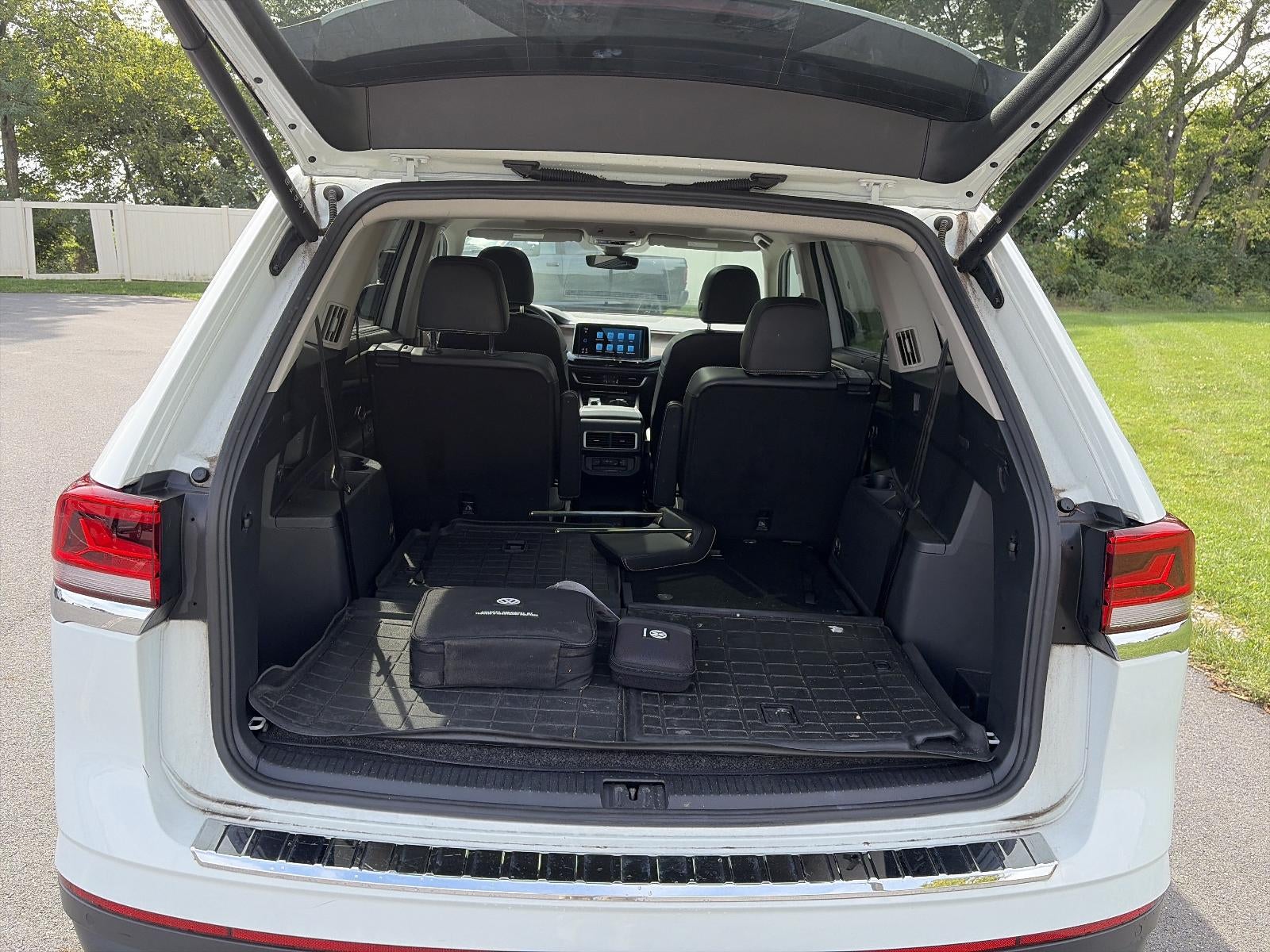 2024 Volkswagen Atlas 2.0T SE w/Technology 4MOTION