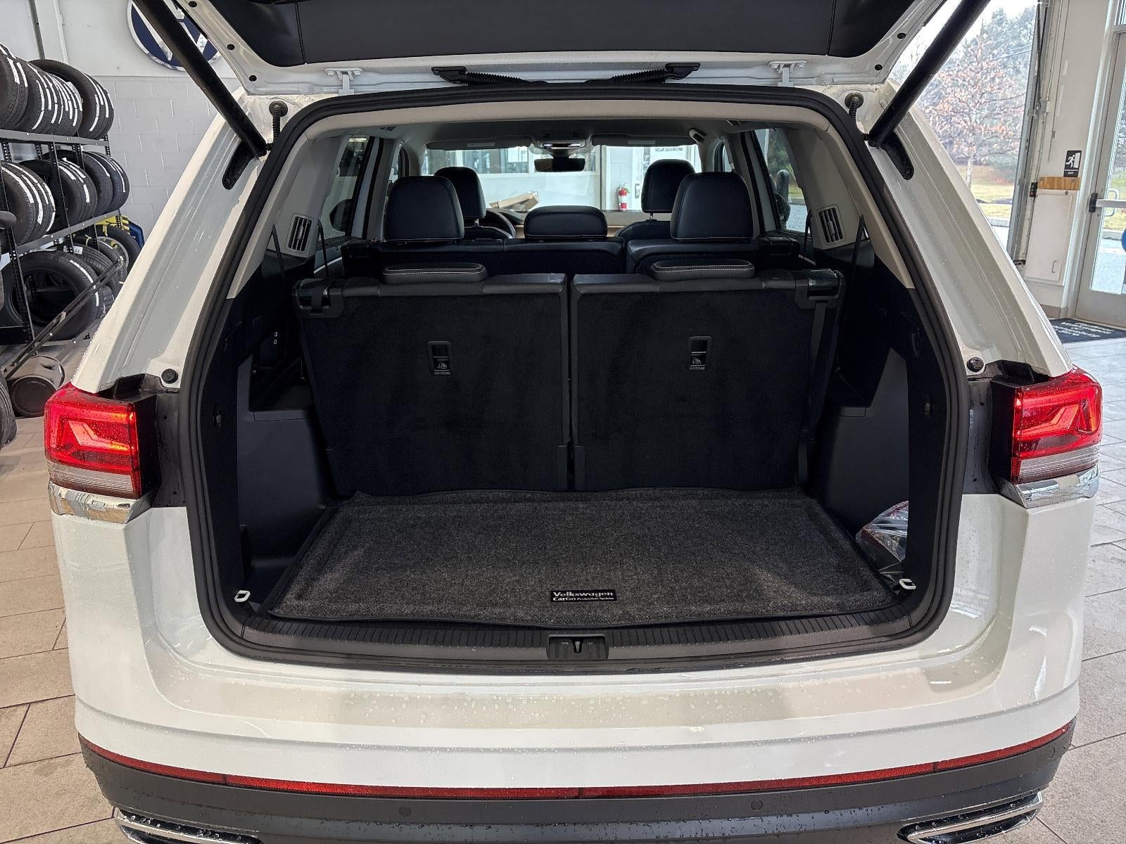 2024 Volkswagen Atlas 2.0T SE w/Technology FWD