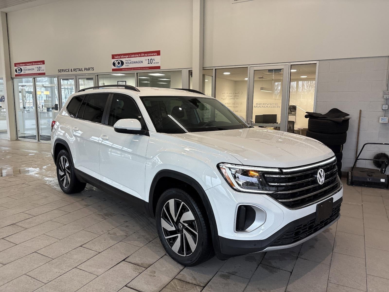 2024 Volkswagen Atlas 2.0T SE w/Technology FWD