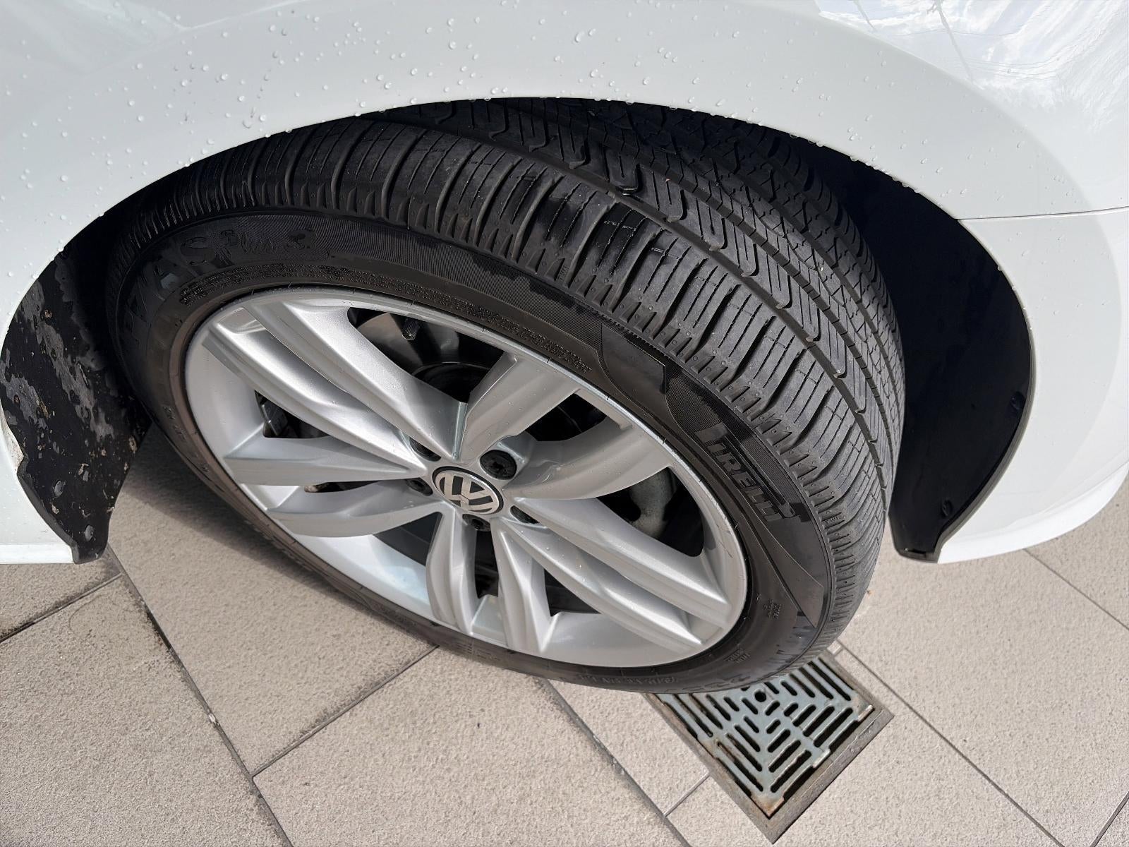 2018 Volkswagen Passat 2.0T SE w/Technology Auto