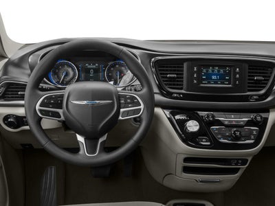 2017 Chrysler Pacifica LX FWD