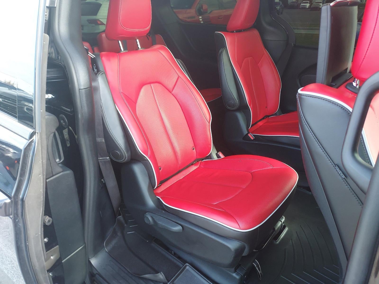 2020 Chrysler Pacifica Hybrid Red S FWD