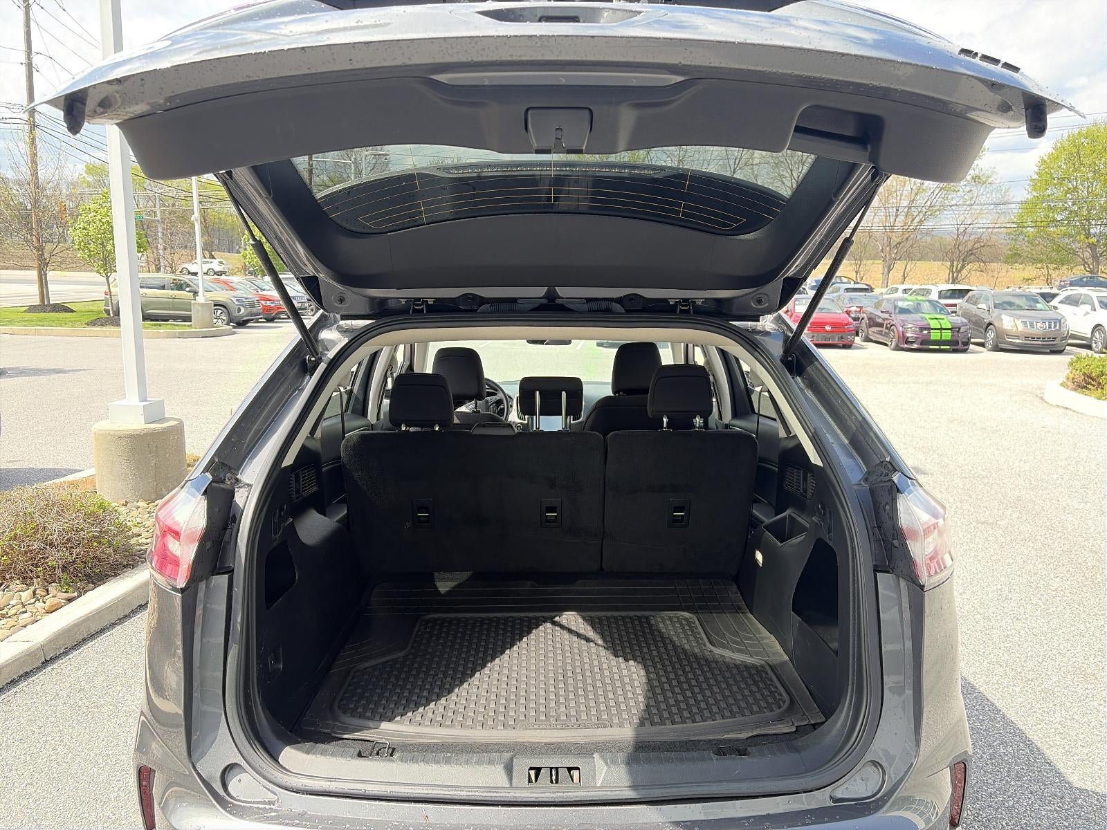 2022 Ford Edge SE AWD