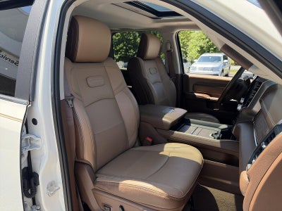 2023 RAM 3500 Longhorn 4x4 Crew Cab 8' Box