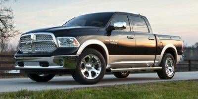 2017 RAM 1500 Express 4x4 Crew Cab 5'7" Box