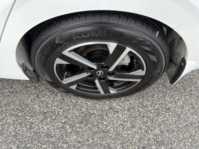 2024 Nissan Sentra SV CVT