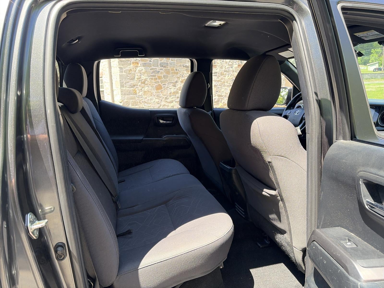 2017 Toyota Tacoma TRD Sport Double Cab 5' Bed V6 4x4 AT (Natl)
