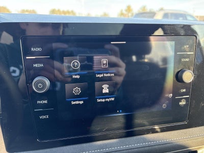 2025 Volkswagen Taos SE Black 4MOTION