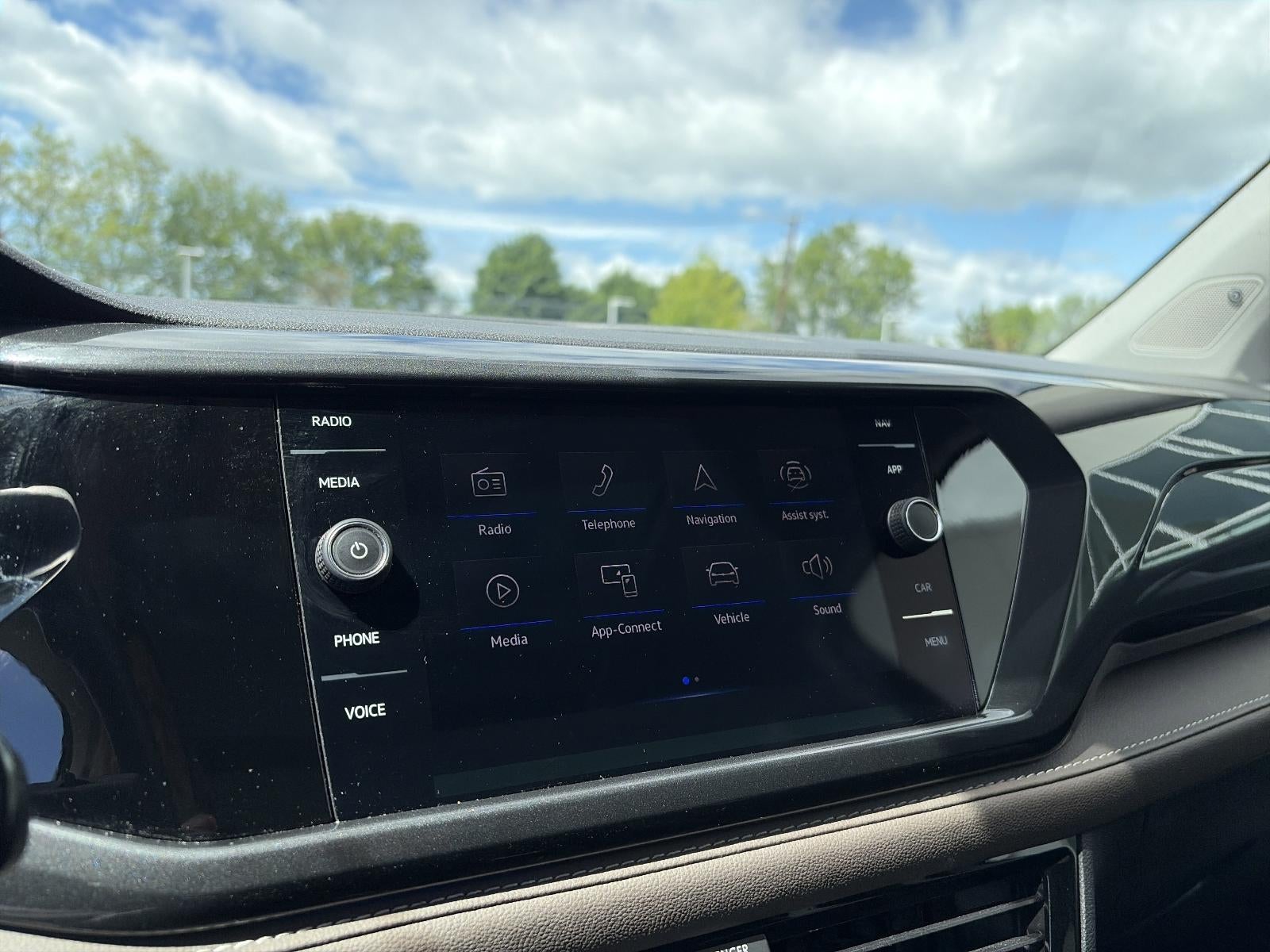 2023 Volkswagen Taos SEL 4MOTION *Ltd Avail*