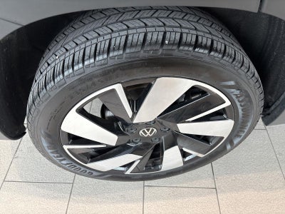 2024 Volkswagen Taos SEL 4MOTION