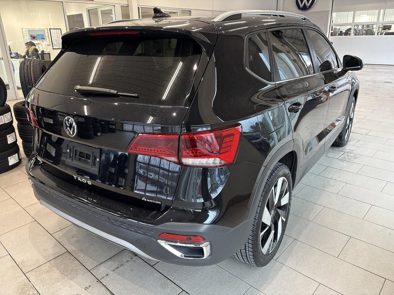 2024 Volkswagen Taos SEL 4MOTION