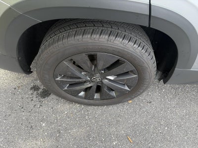 2024 Volkswagen Taos S FWD