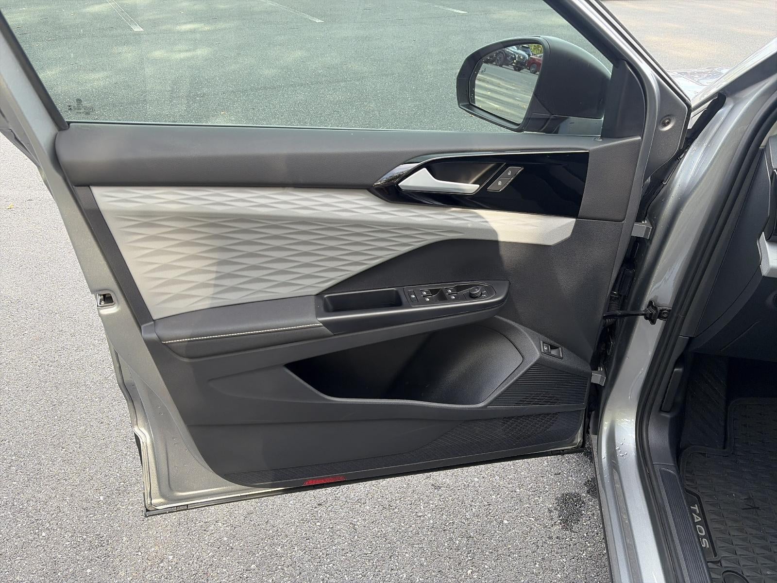 2024 Volkswagen Taos S FWD