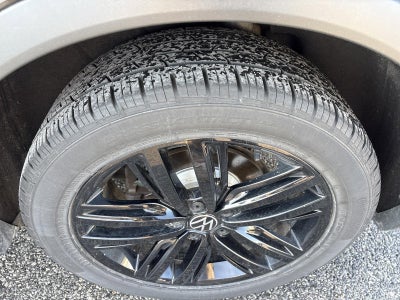 2022 Volkswagen Tiguan 2.0T SE R-Line Black 4MOTION