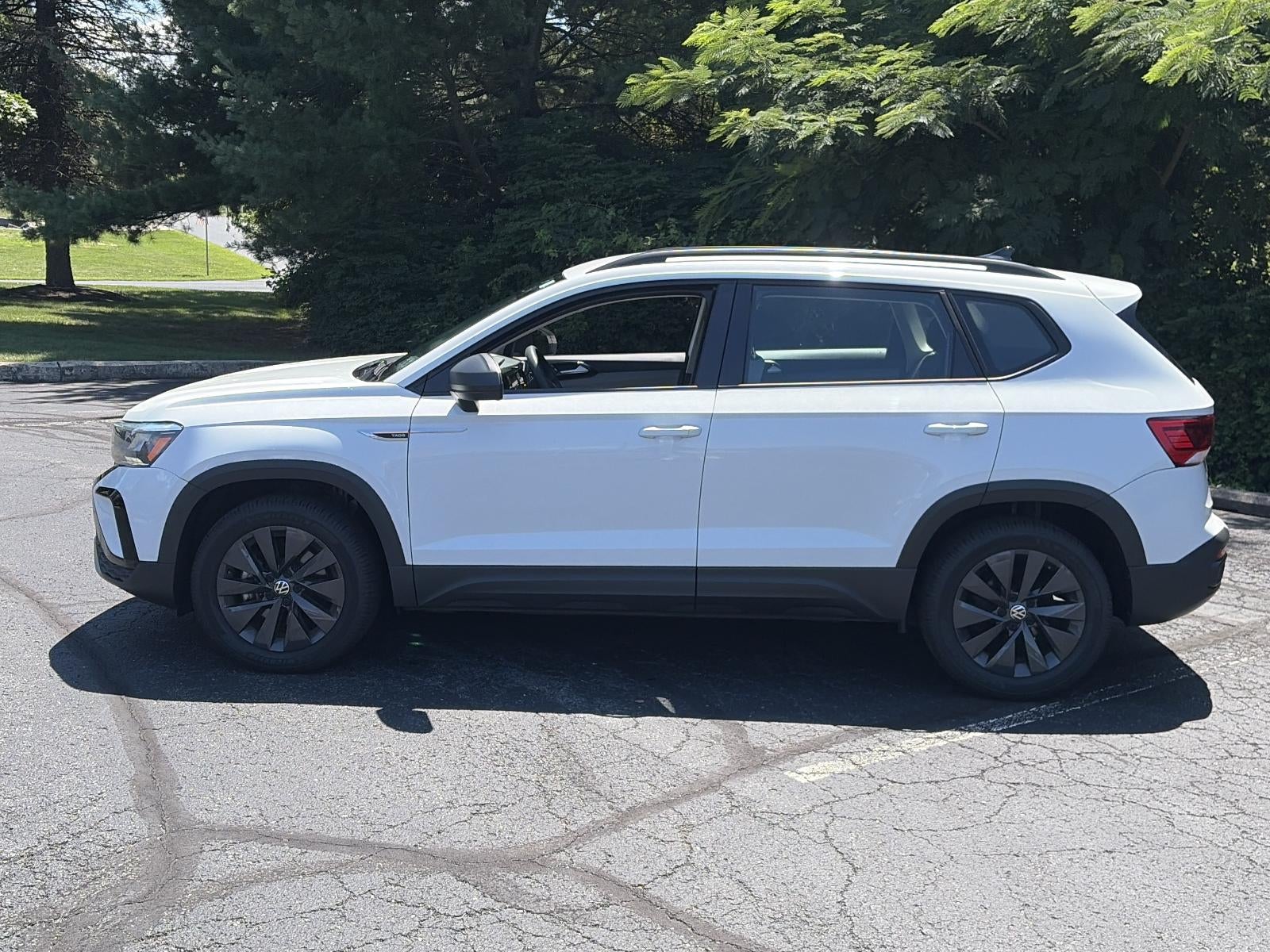 2022 Volkswagen Taos S 4MOTION