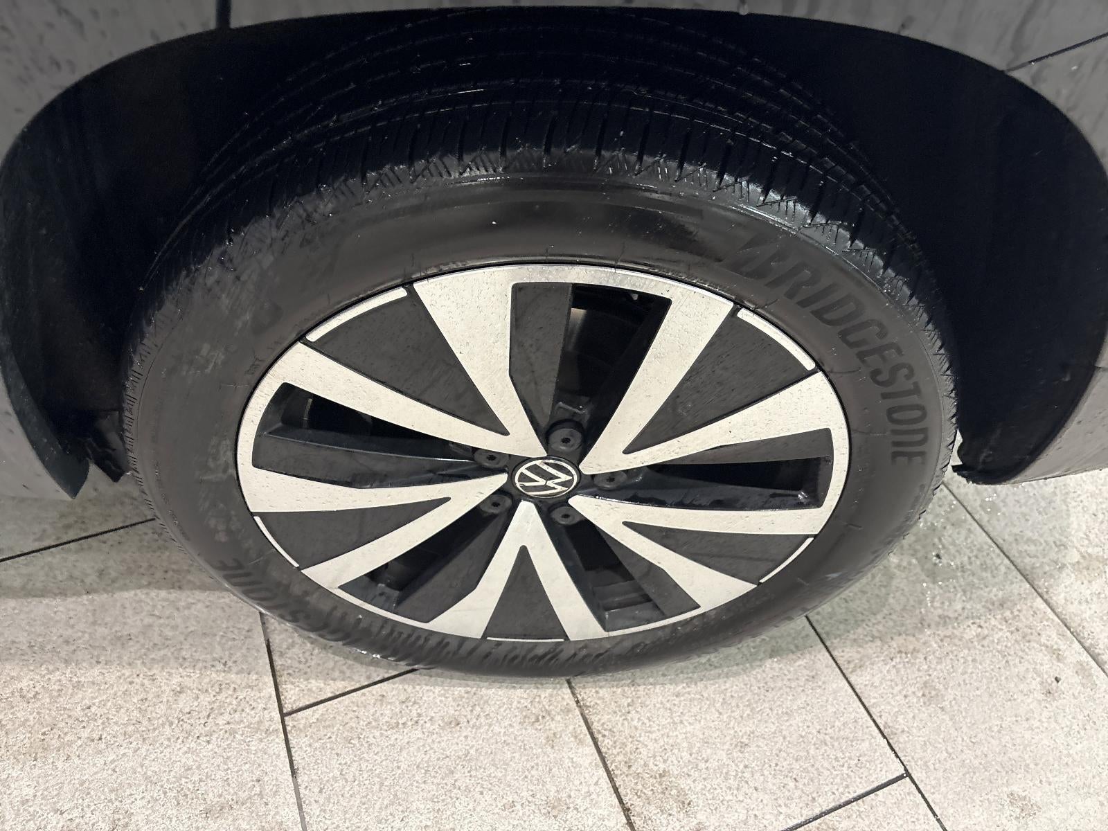 2023 Volkswagen Taos SE 4MOTION *Ltd Avail*