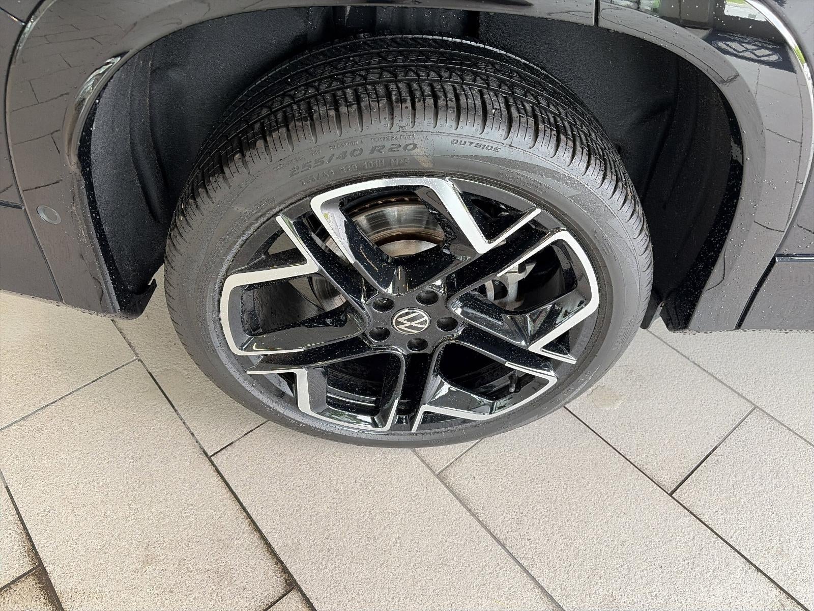2026 Volkswagen Tiguan SEL R-Line Turbo 4MOTION