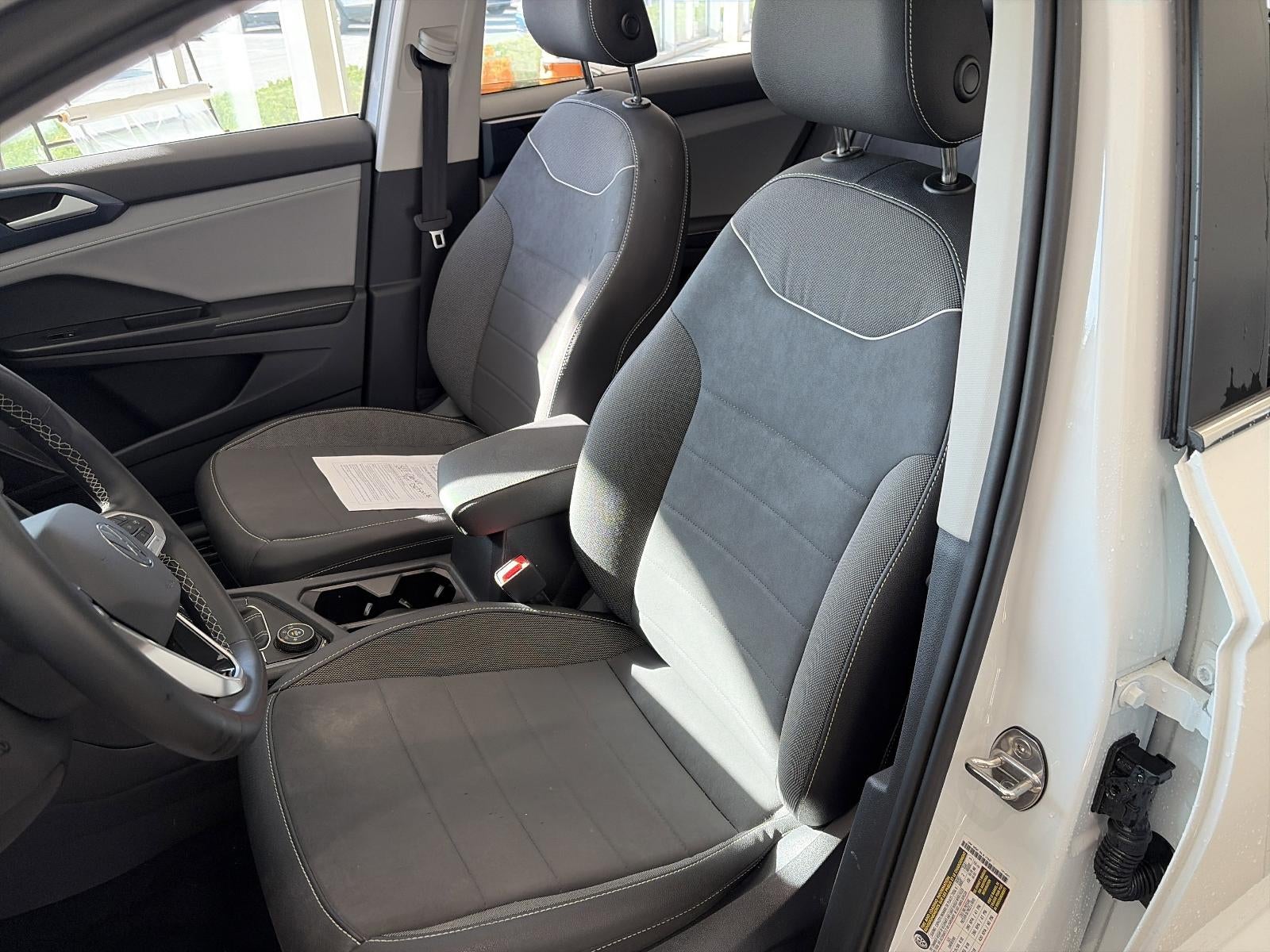 2024 Volkswagen Taos SE 4MOTION