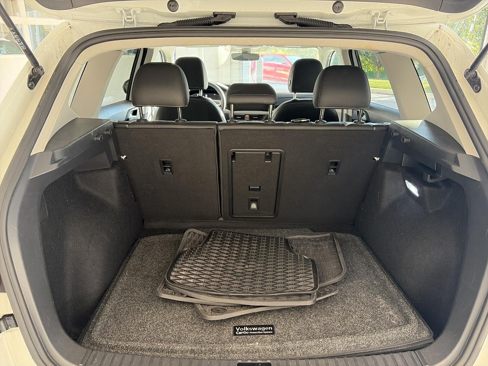 2024 Volkswagen Taos SE 4MOTION
