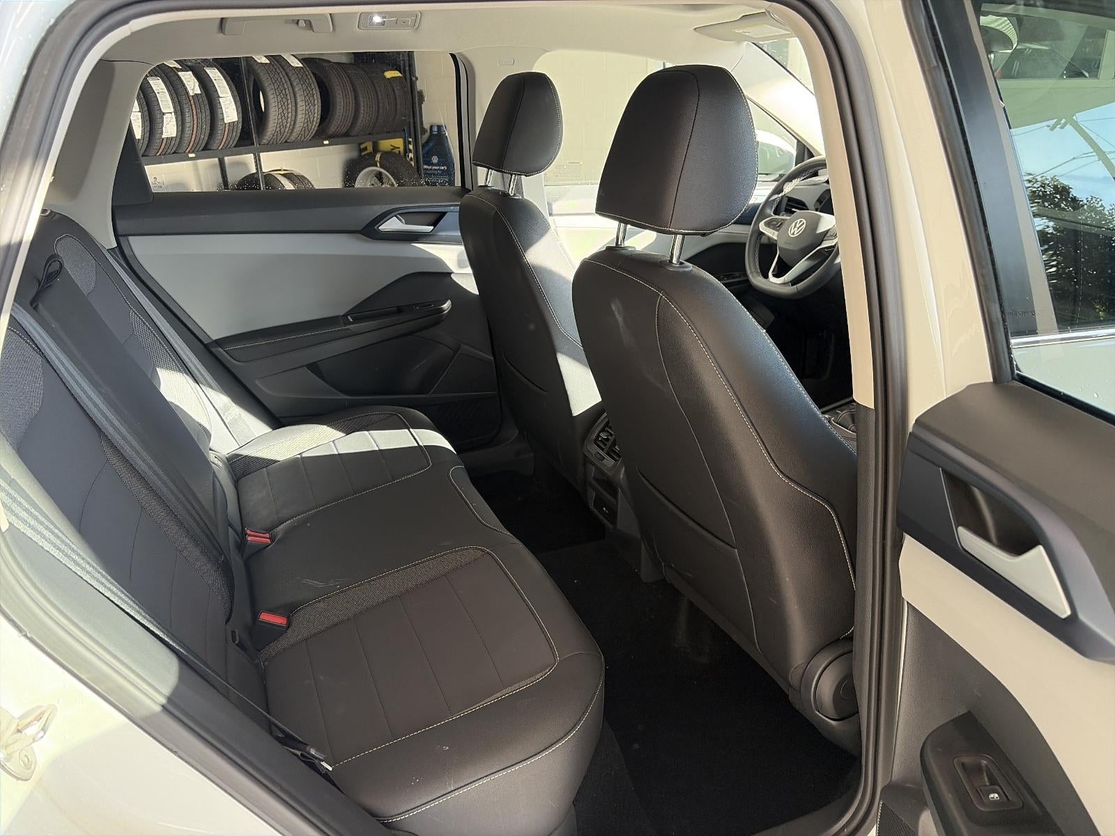 2024 Volkswagen Taos SE 4MOTION