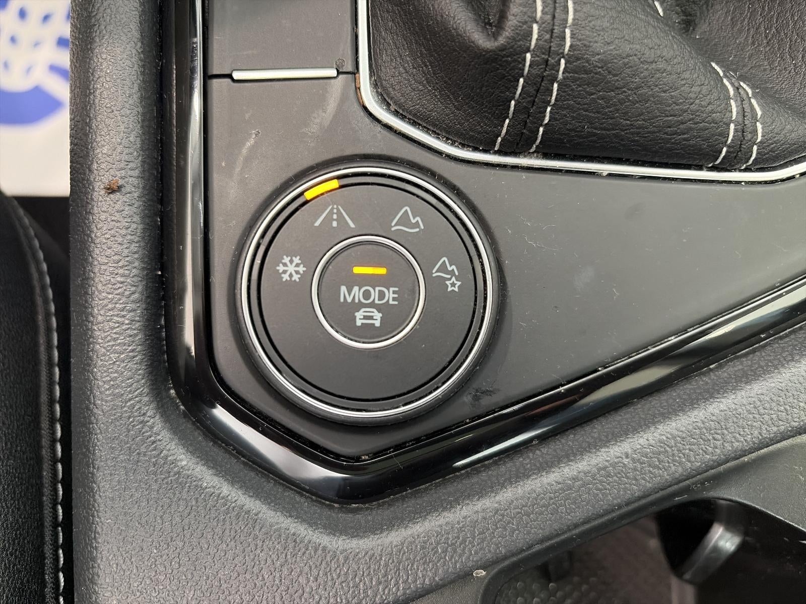 2024 Volkswagen Taos SE 4MOTION