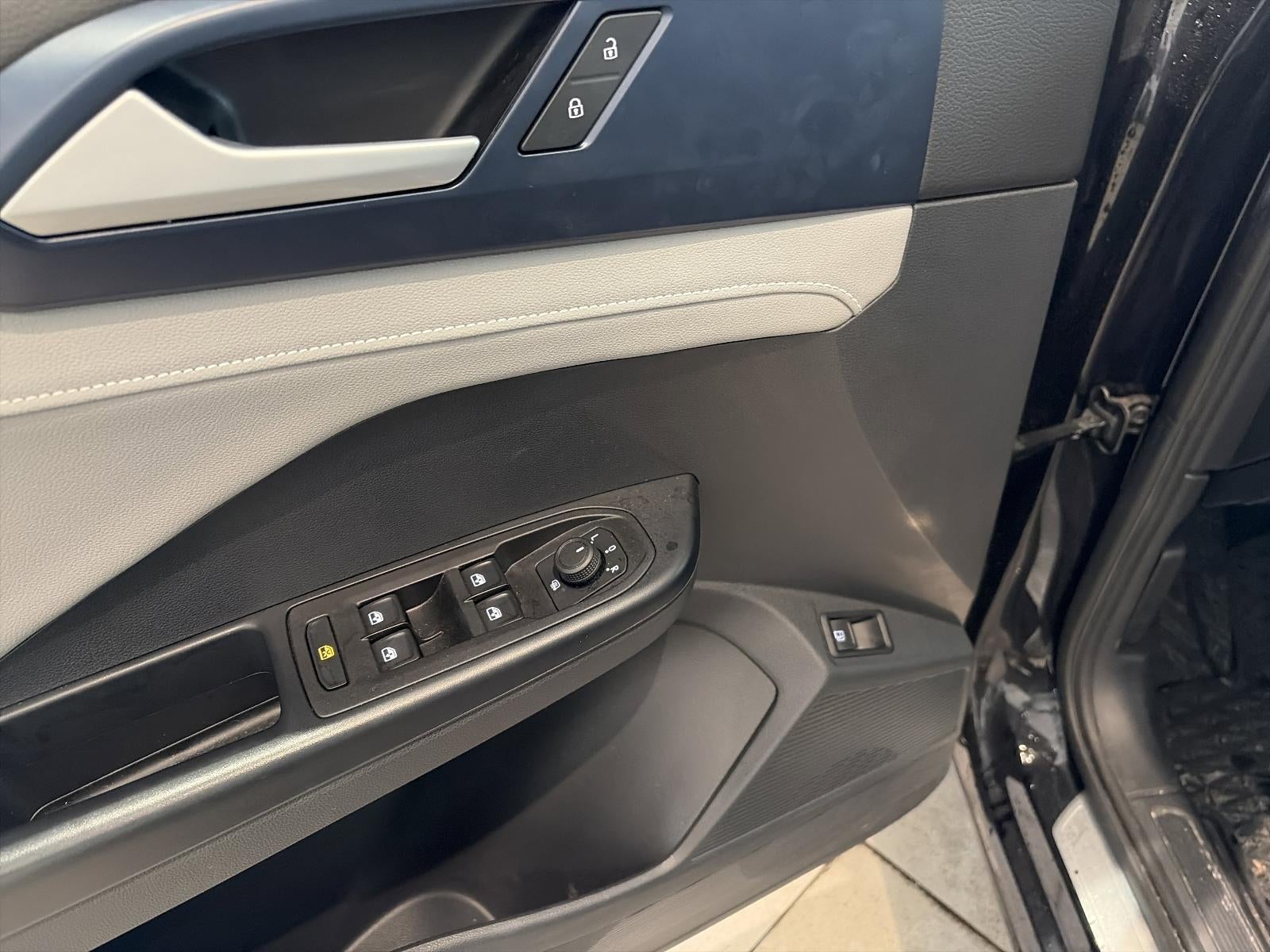 2024 Volkswagen Taos SE 4MOTION