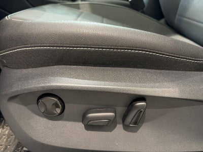 2024 Volkswagen Taos SE 4MOTION