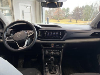2024 Volkswagen Taos SE 4MOTION