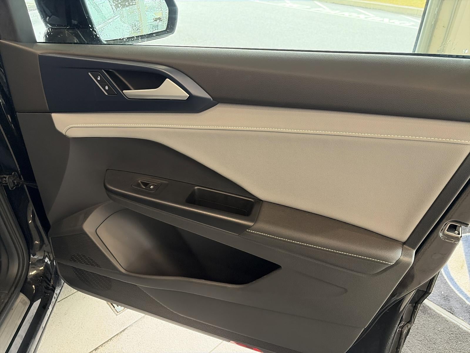 2024 Volkswagen Taos SE 4MOTION