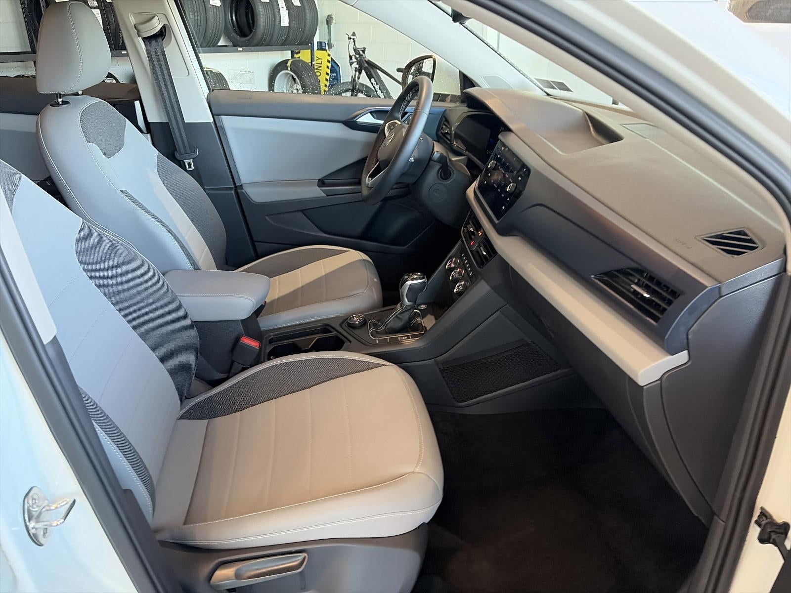 2022 Volkswagen Taos SE 4MOTION