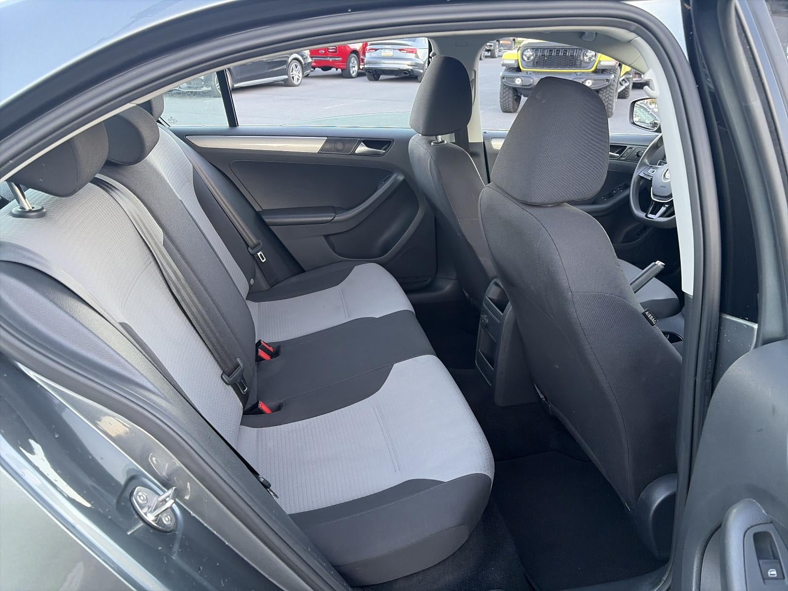 2017 Volkswagen Jetta 1.4T S Manual