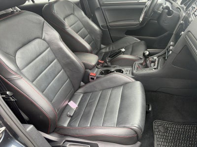 2018 Volkswagen Golf GTI 2.0T SE Manual
