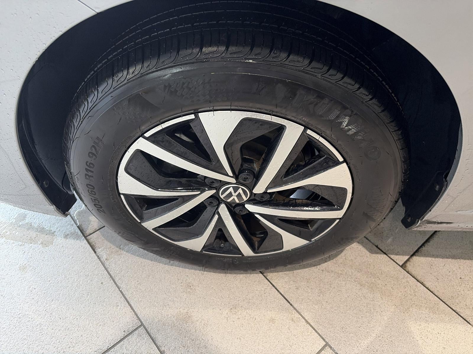 2025 Volkswagen Jetta S Auto