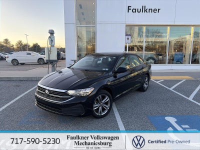 2022 Volkswagen Jetta SE Auto