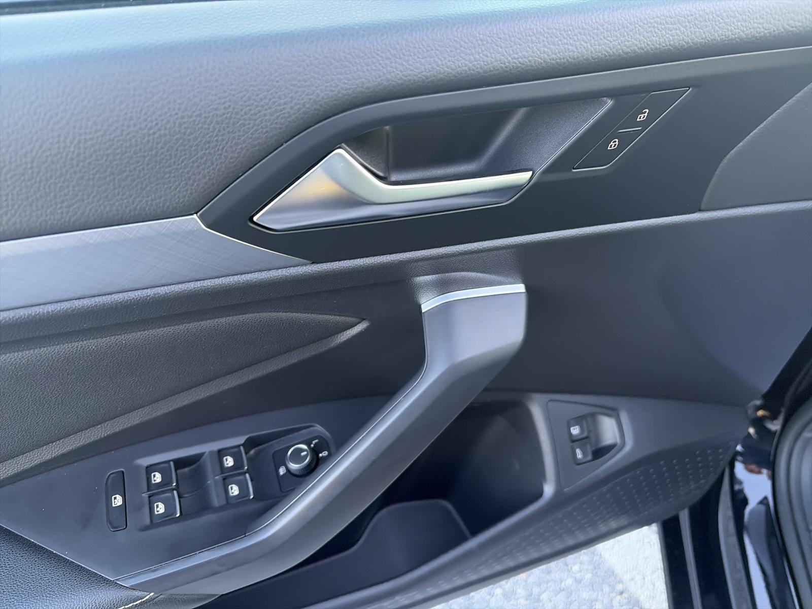 2022 Volkswagen Jetta SE Auto