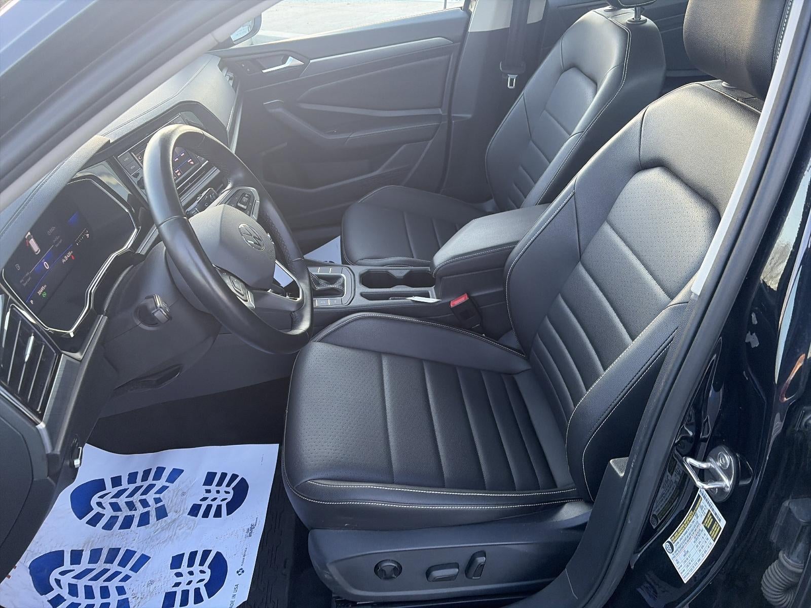 2022 Volkswagen Jetta SE Auto