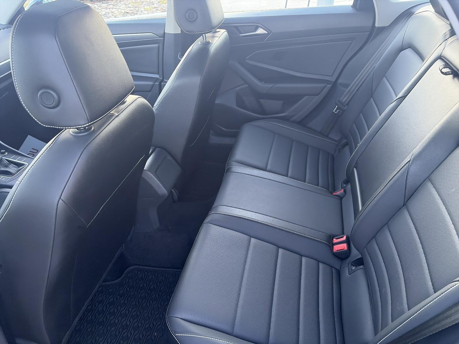 2022 Volkswagen Jetta SE Auto