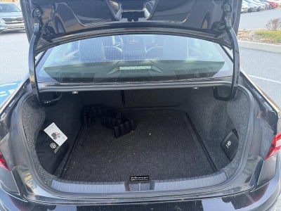 2022 Volkswagen Jetta SE Auto