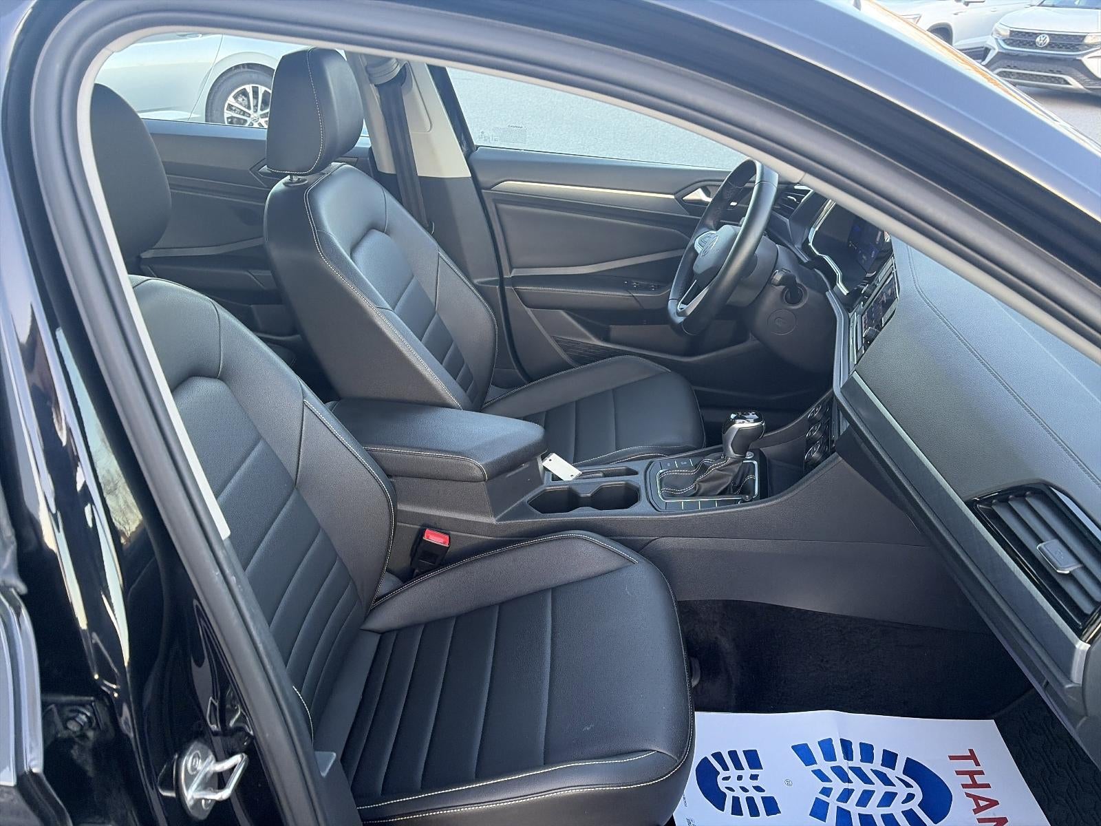 2022 Volkswagen Jetta SE Auto