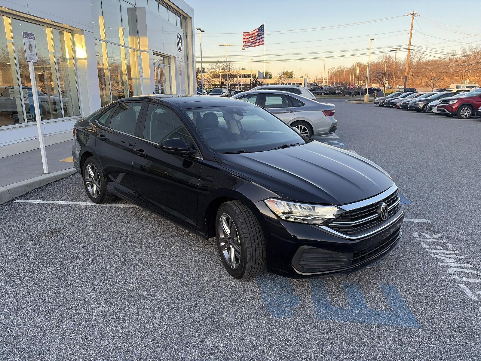 2022 Volkswagen Jetta SE Auto