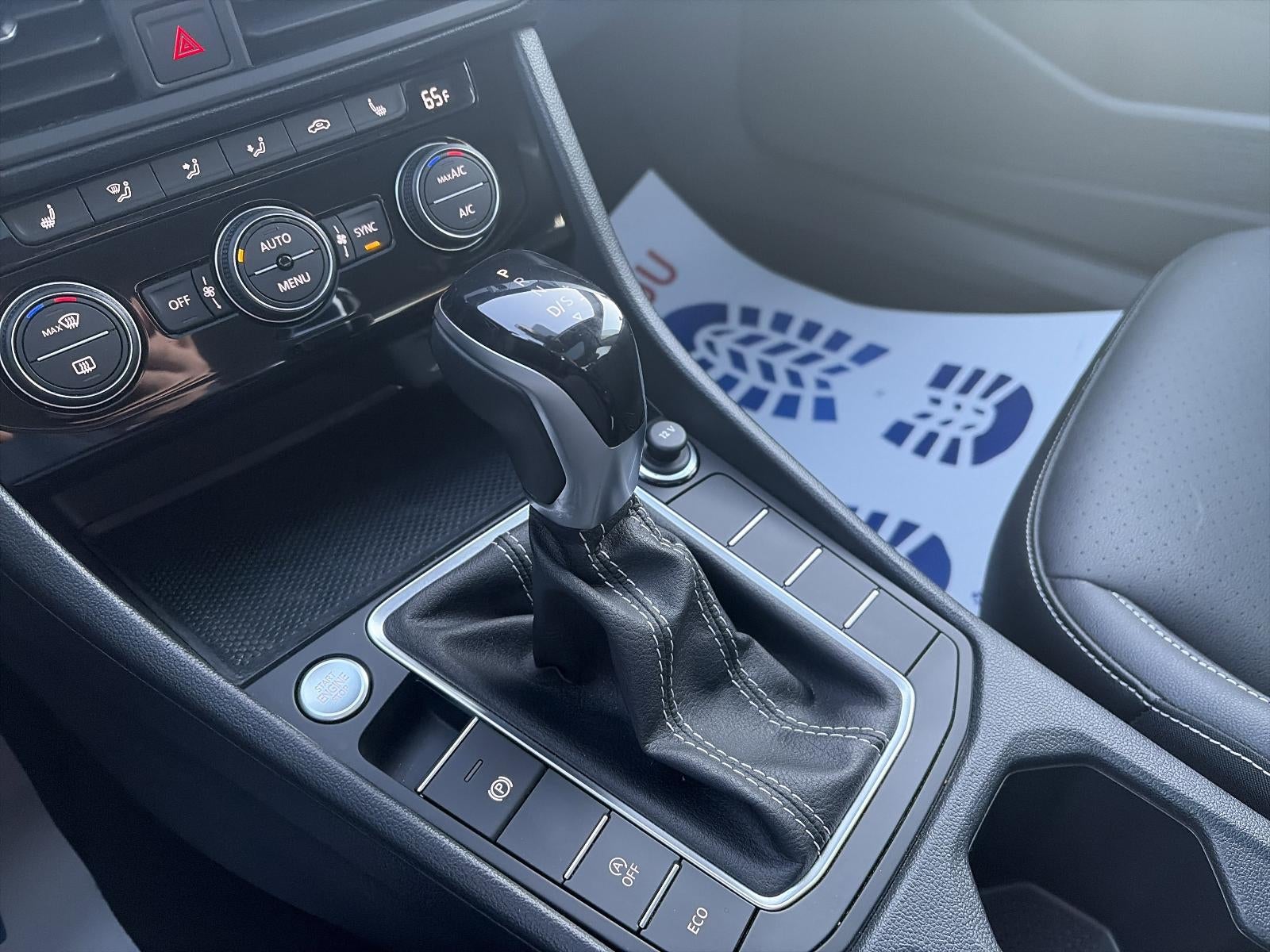 2022 Volkswagen Jetta SE Auto